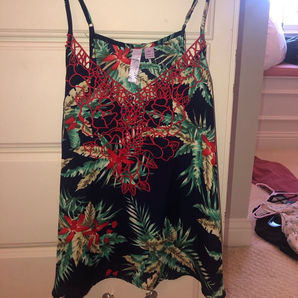 Tropical tank top size medium